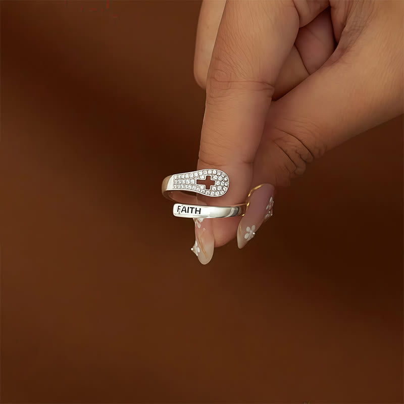 Christianartworkshop Anillo Fe y Cruz en Capas: Encarna Su Presencia Inmutable - image 3