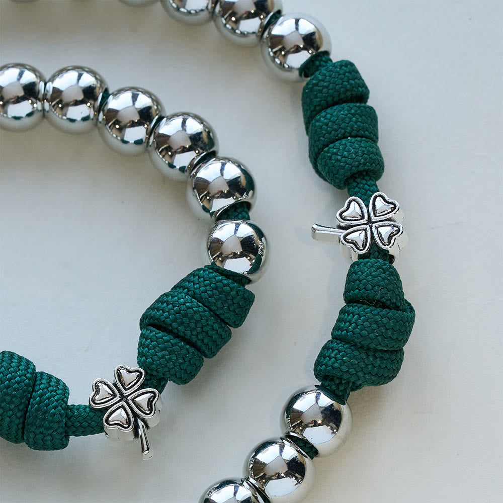 Christianartworkshop Rosario de paracord con crucifijo de trébol de cuatro hojas: Encarna la fuerza y ​​la devoción sagradas. - image 5