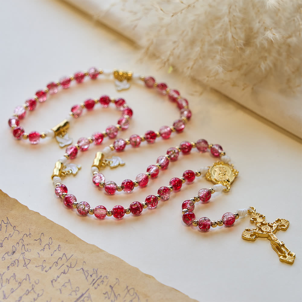 Christianartworkshop Rosario de la Virgen María con la Paloma del Espíritu Santo y Cuentas de Cristal Rojo: Encarna el Amor Sagrado y la Devoción Vibrante. - image 7