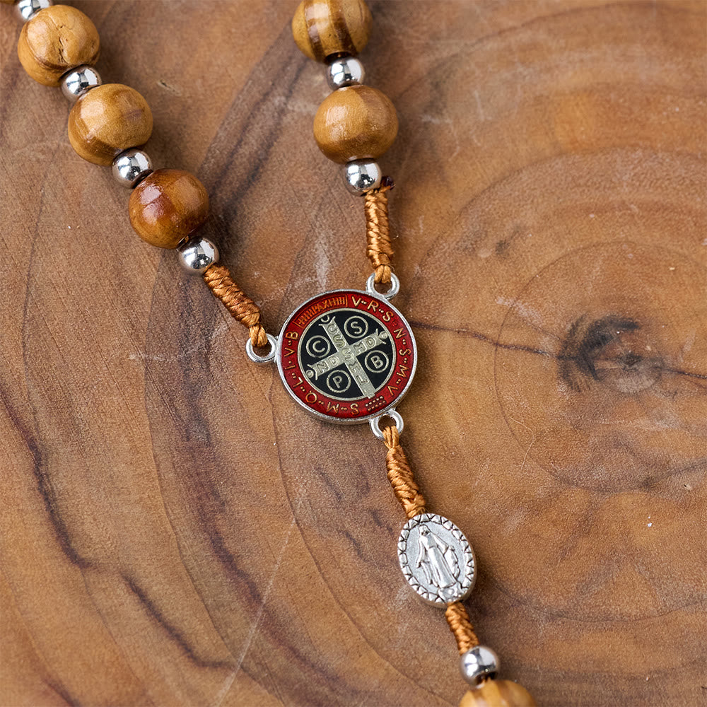 Rosario de madera natural hecho a mano con cruz de San Benito - image 6