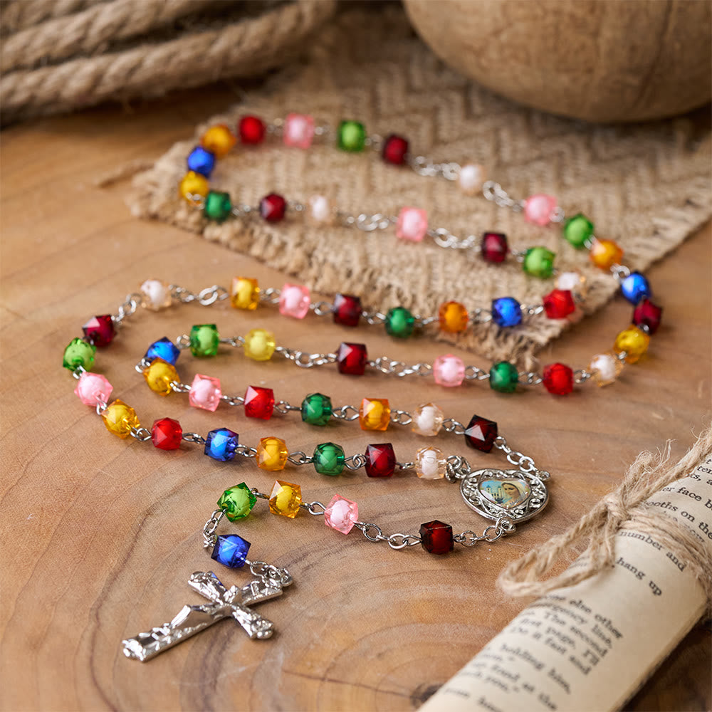 Christianartworkshop Rosario con cadena de aleación acrílica multicolor, poliedro y crucifijo de Nuestra Señora de la Paz de 8 mm - 🔥3 PIEZAS - image 0