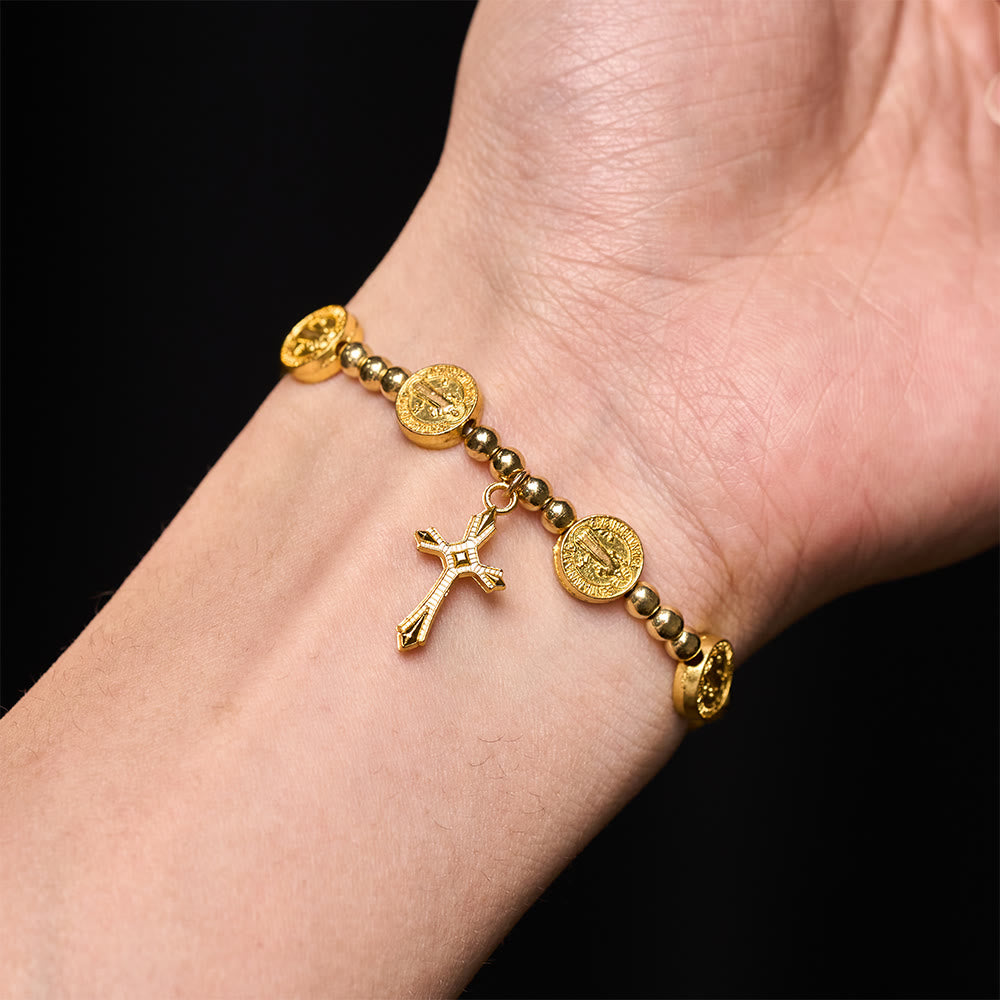 Christianartworkshop Pulsera elástica con cruz de San Benito en tono dorado - image 1