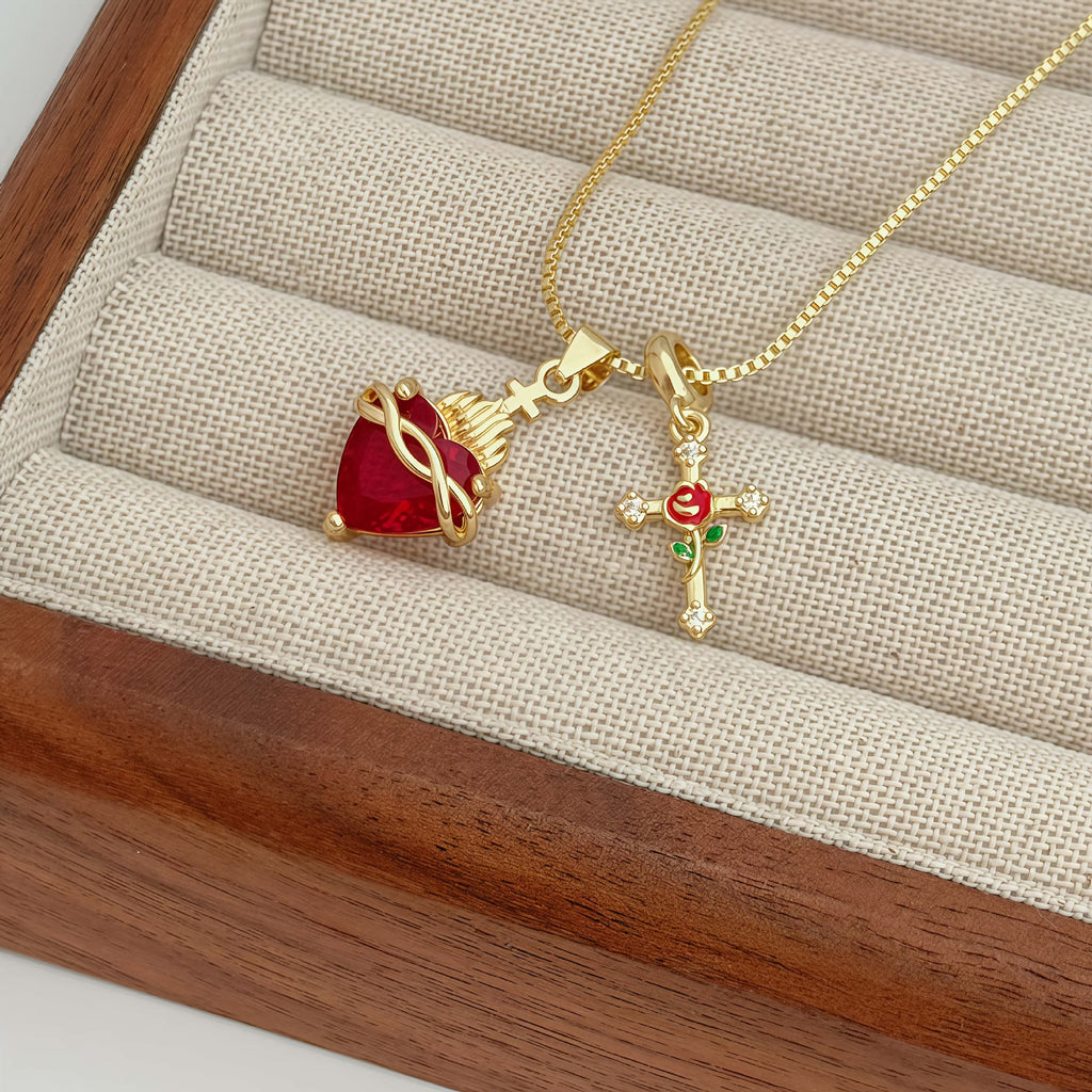 Christianartworkshop Collar con colgante de cruz del Sagrado Corazón y la Rosa: Encarna el amor divino y la gracia redentora. - image 3