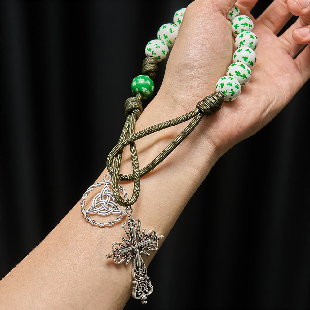 Christianartworkshop Rosario de bolsillo irlandés con la bendición de la buena suerte y cuentas de madera verde y blanca con nudo eterno. - image 1