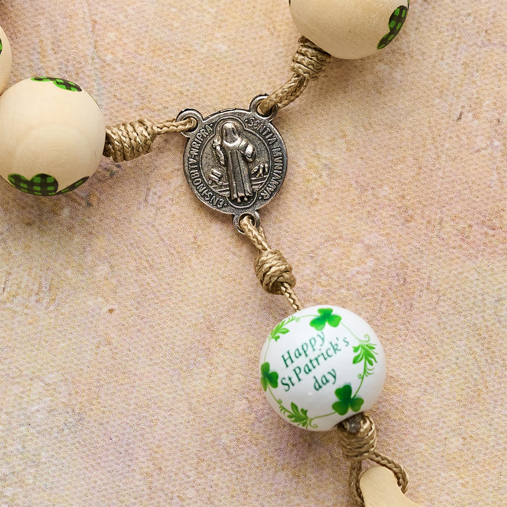 Christianartworkshop Rosario de bolsillo de madera con bendición irlandesa, ideal como regalo para el Día de San Patricio. - image 14