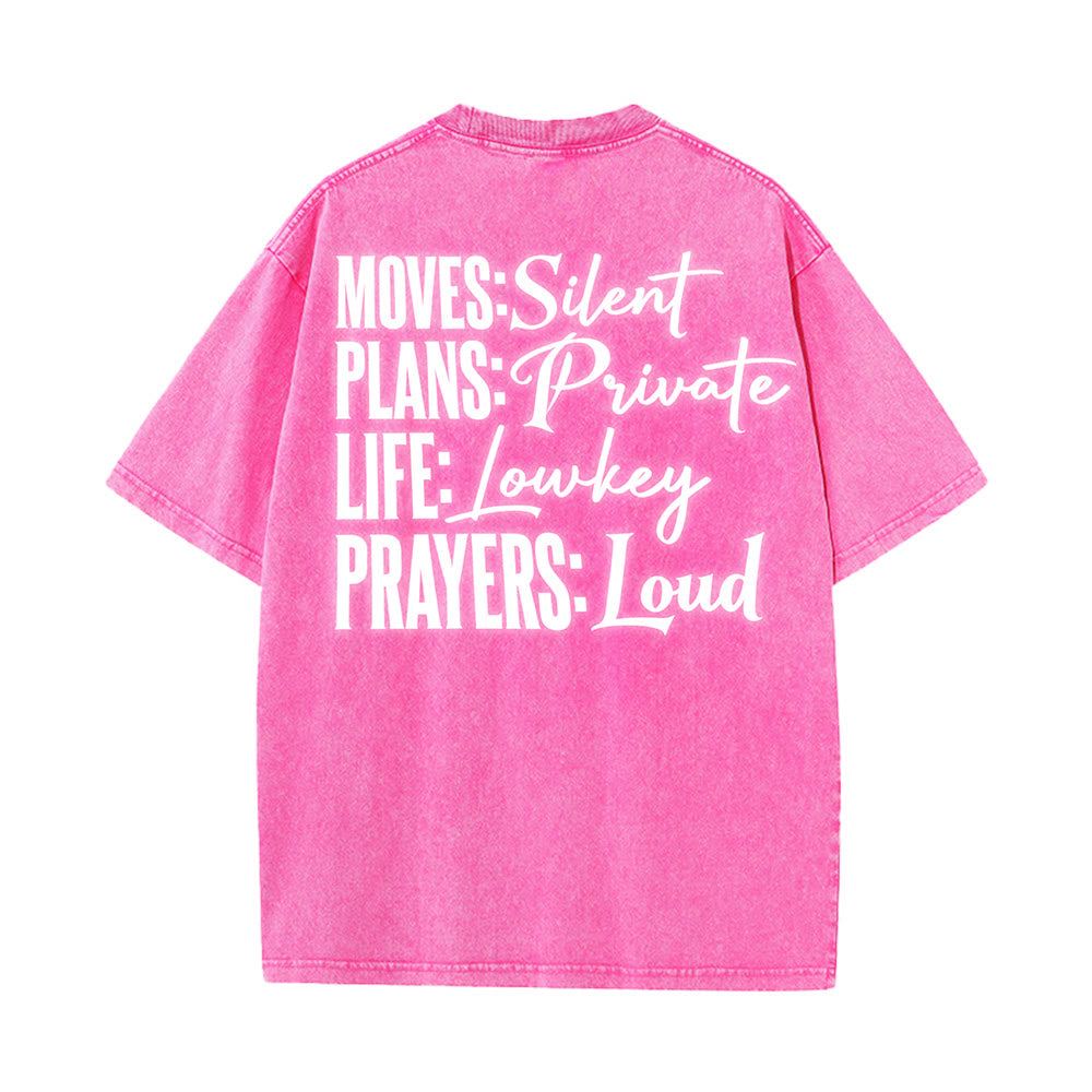 Christianartworkshop Camiseta unisex lavada con diseño de cruz estilizada y letras mixtas "Moves Silent Prayers Loud" - image 5