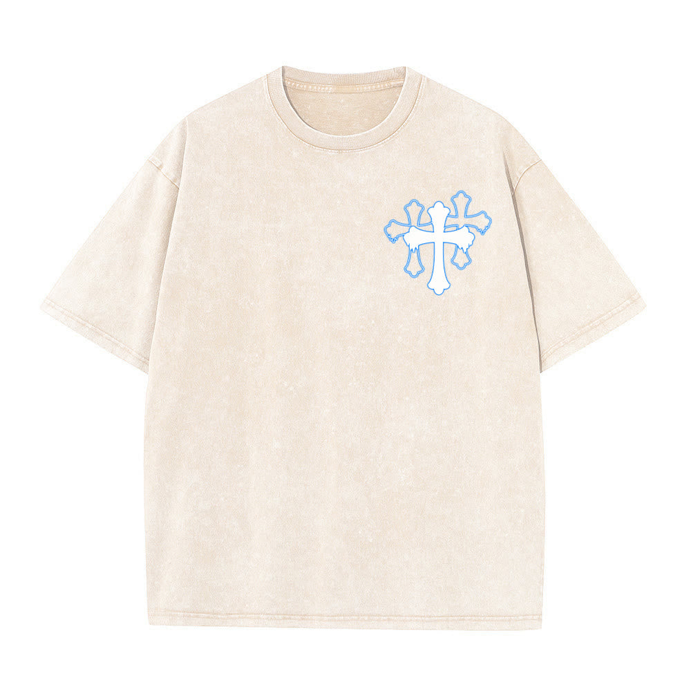 Christianartworkshop Camiseta unisex lavada con diseño de cruz estilizada y letras mixtas "Moves Silent Prayers Loud" - image 1