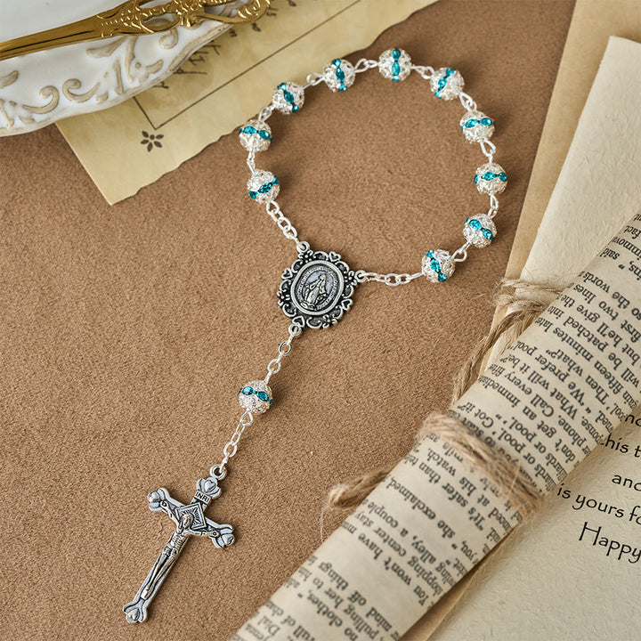 Christianartworkshop Rosario de bolsillo con cuentas brillantes y medalla de Nuestra Señora: símbolo de fe y gracia. - Azul claro - image 0