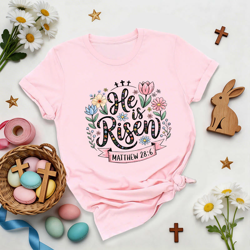 Christianartworkshop Camiseta con corona floral vibrante "Él ha resucitado" - Rosa - 2XL - image 0