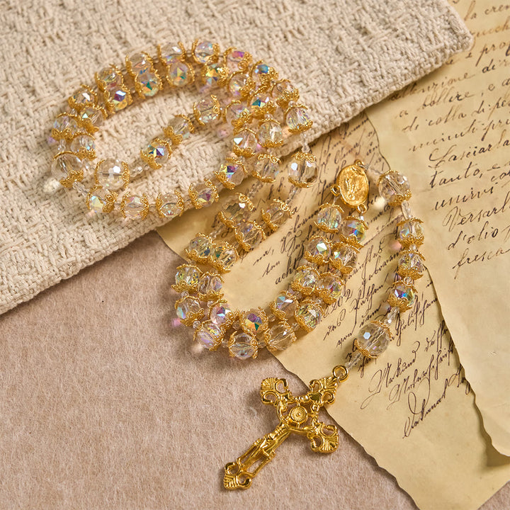 Christianartworkshop Rosario de cristal facetado iridiscente con medalla de Nuestra Señora y crucifijo dorado. - image 3