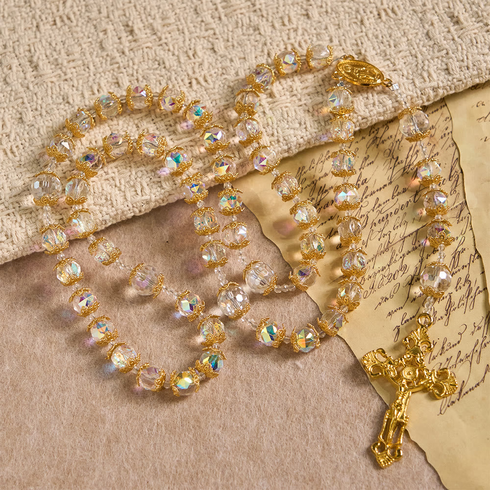 Christianartworkshop Rosario de cristal facetado iridiscente con medalla de Nuestra Señora y crucifijo dorado. - image 2