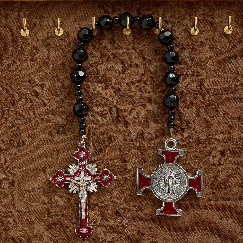 Christianartworkshop Rosario de San Benito de cristal facetado negro: un símbolo de protección celestial. - image 2