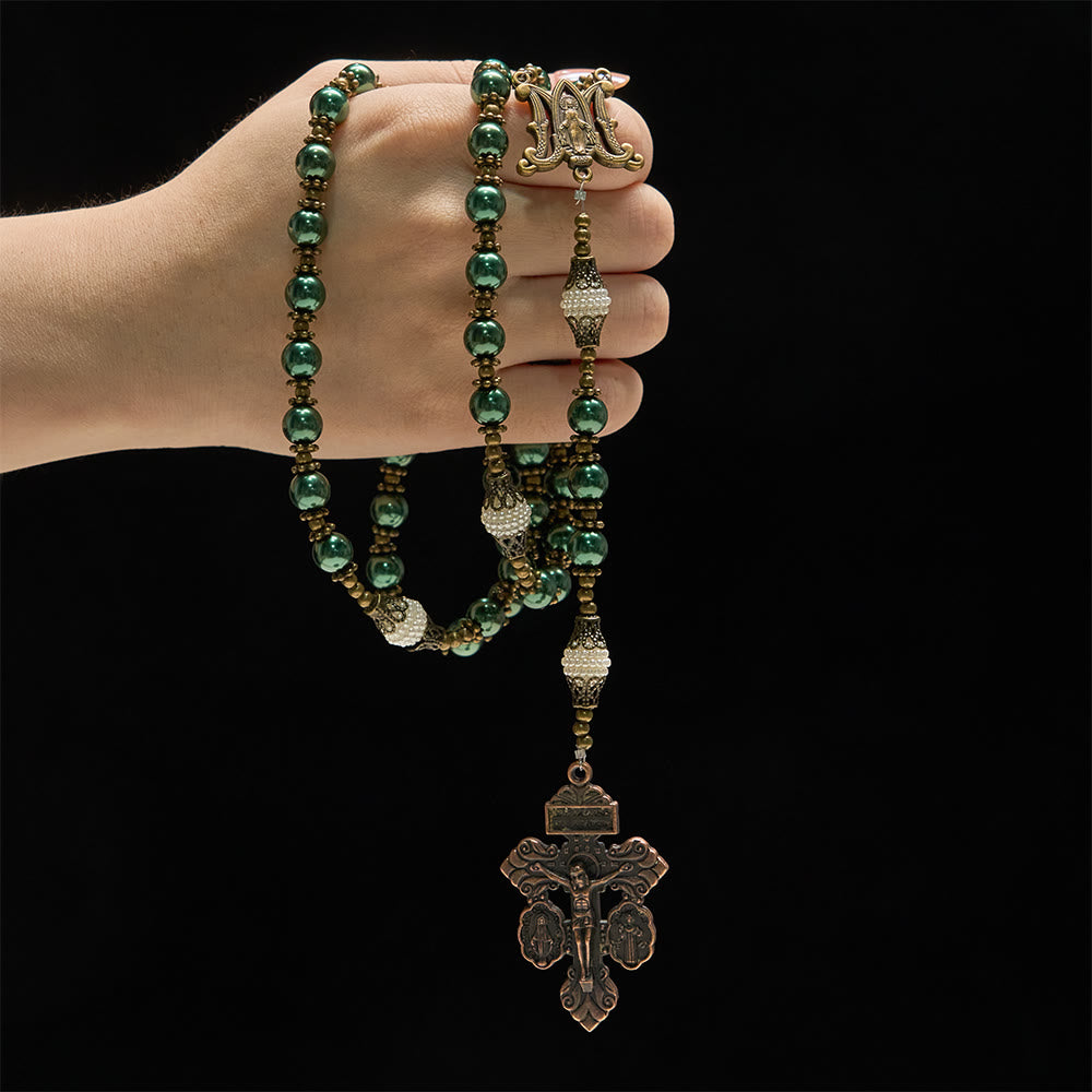 Christianartworkshop Rosario antiguo de metal con perlas verdes: emblema de la esperanza divina y la gracia mariana. - image 1