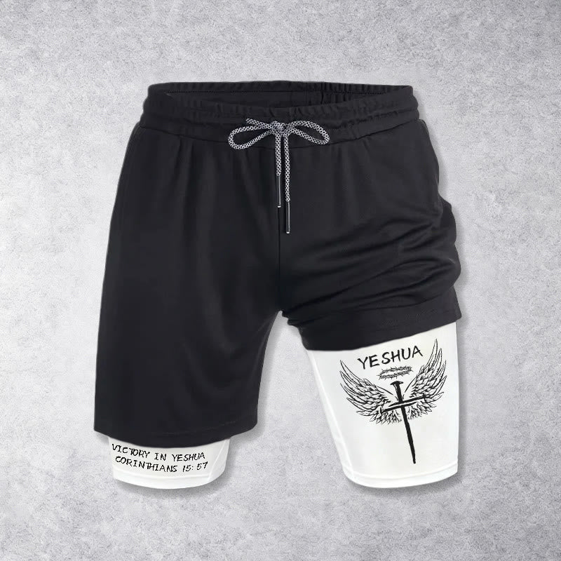 Christianartworkshop 1 Corintios 15:57 Victoria en Yeshua Pantalones cortos de rendimiento con cruz alada - Blanco - 3XL - image 0