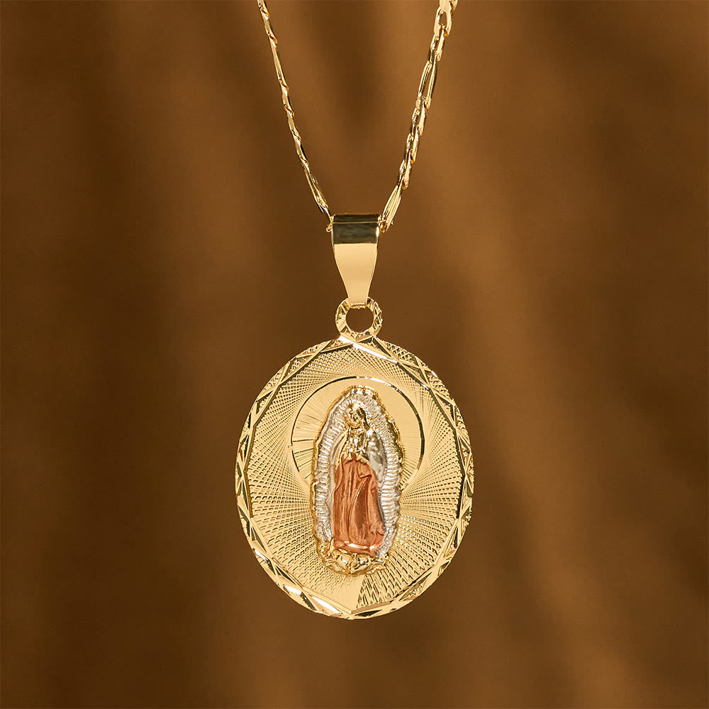 Christianartworkshop Collar con medallón ovalado de la Virgen María en cuatro estilos: un símbolo de bendición celestial. - image 14