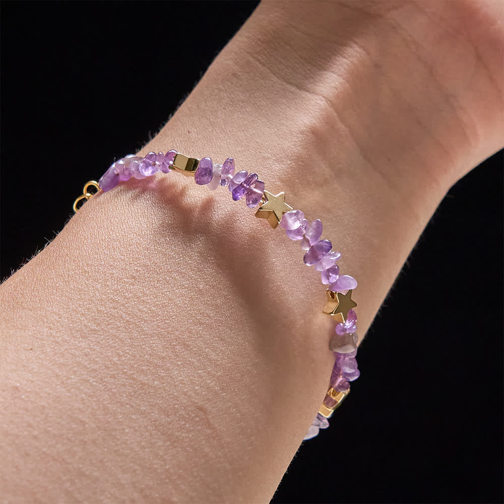 Christianartworkshop Pulsera de rosario con alambre de memoria y fragmentos de amatista natural, con medalla de la Virgen María. - image 3
