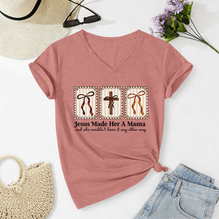 Christianartworkshop Camiseta informal con cuello en V "Jesús la hizo mamá" - rosa claro - 2XL - image 10