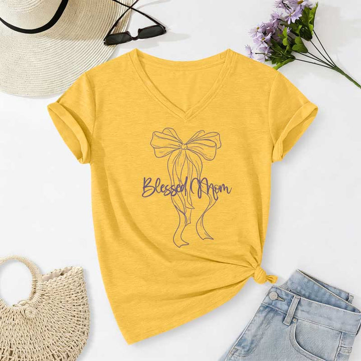 Christianartworkshop Camiseta informal con cuello en V y estampado de lazo "Blessed Mom" - Amarillo - 2XL - image 8