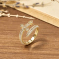 Christianartworkshop Anillo ajustable abierto con cruz de espada pavé: emblema de fe y fuerza divina. - Dorado (apropiado para tallas estadounidenses 6-9) - image 1