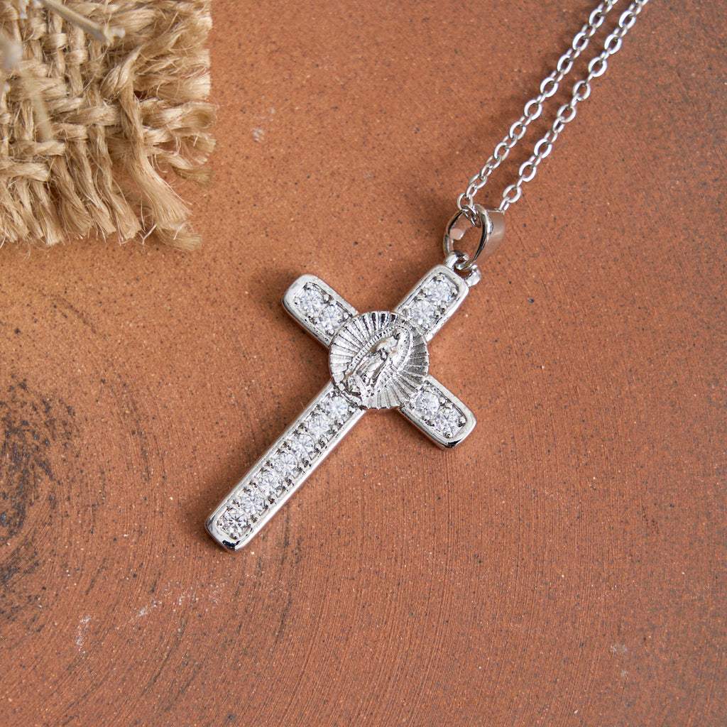 Christianartworkshop Collar con cruz de Nuestra Señora con incrustaciones de circonita brillante: elegante accesorio de fe para la devoción diaria. - image 5