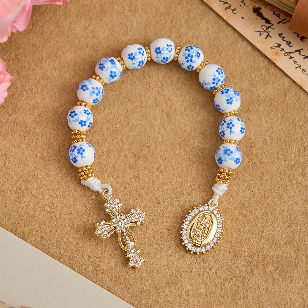 Christianartworkshop Rosario de bolsillo de porcelana azul con motivos florales, elegante imagen de la Virgen María y la cruz. - Nuestra Señora y la Cruz - image 0