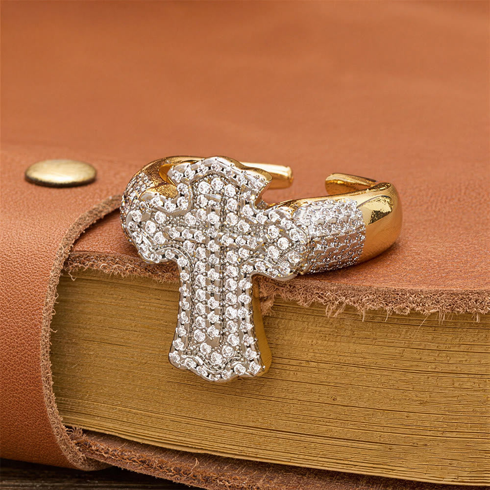 Christianartworkshop Anillo llamativo con cruz totalmente pavé: una declaración de fe y gracia celestial. - image 1