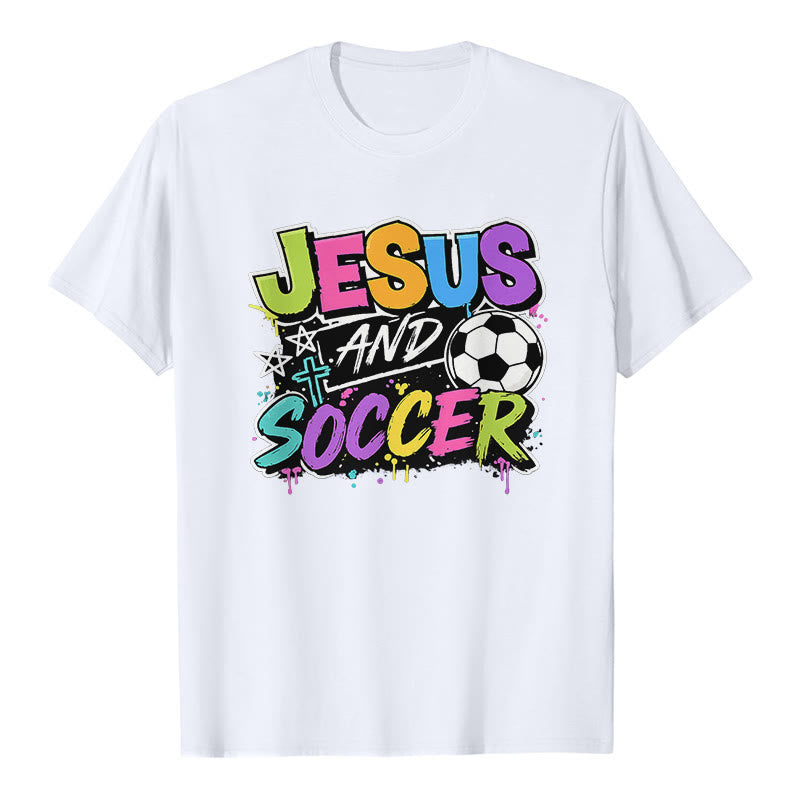 Christianartworkshop Camiseta premium estilo graffiti de Jesús y fútbol - Blanco - 2XL - image 0