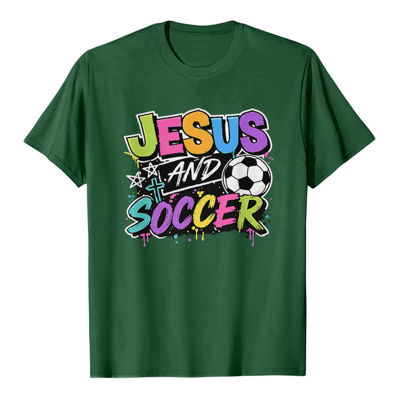 Christianartworkshop Camiseta premium estilo graffiti de Jesús y fútbol - Verde oscuro - 2XL - image 4