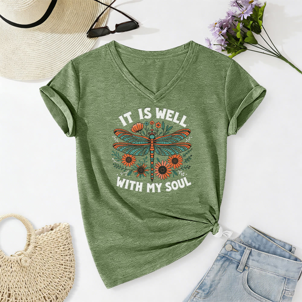 Christianartworkshop Camiseta informal con cuello en V y estampado floral de libélulas "It Is Well With My Soul" - Verde oliva - 2XL - image 6