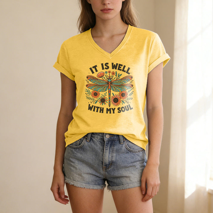 Christianartworkshop Camiseta informal con cuello en V y estampado floral de libélulas "It Is Well With My Soul" - image 5