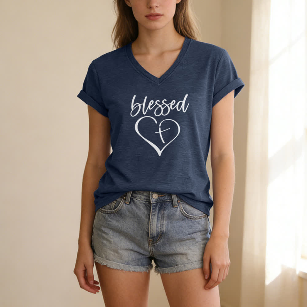 Christianartworkshop Camiseta de mujer con cuello en V y estampado "Blessed Love Cross Jesus Has My Back" - image 17