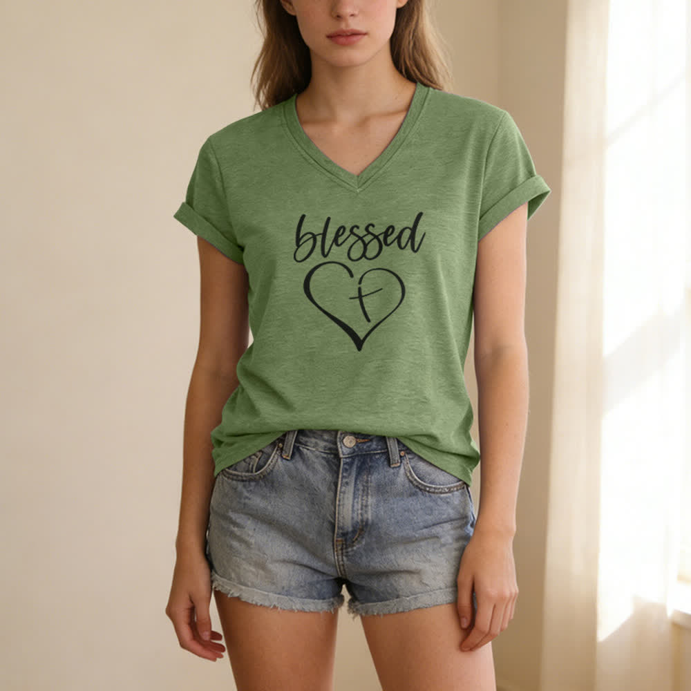 Christianartworkshop Camiseta de mujer con cuello en V y estampado "Blessed Love Cross Jesus Has My Back" - image 11