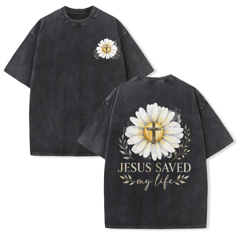 Christianartworkshop Camiseta lavada con estampado de margaritas y cruz en acuarela, parte delantera y trasera, con la frase "Jesús me salvó la vida". - Negro - 5XL - image 0