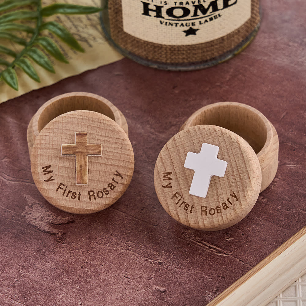 Christianartworkshop Mi primer rosario: caja de madera para guardar recuerdos con emblema de cruz: un símbolo de comienzos sagrados. - image 1