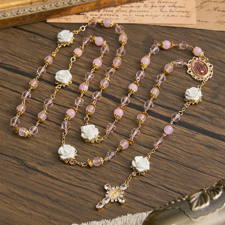 Christianartworkshop Rosario de Nuestra Señora de Guadalupe con cristales rosas y rosas blancas - image 1