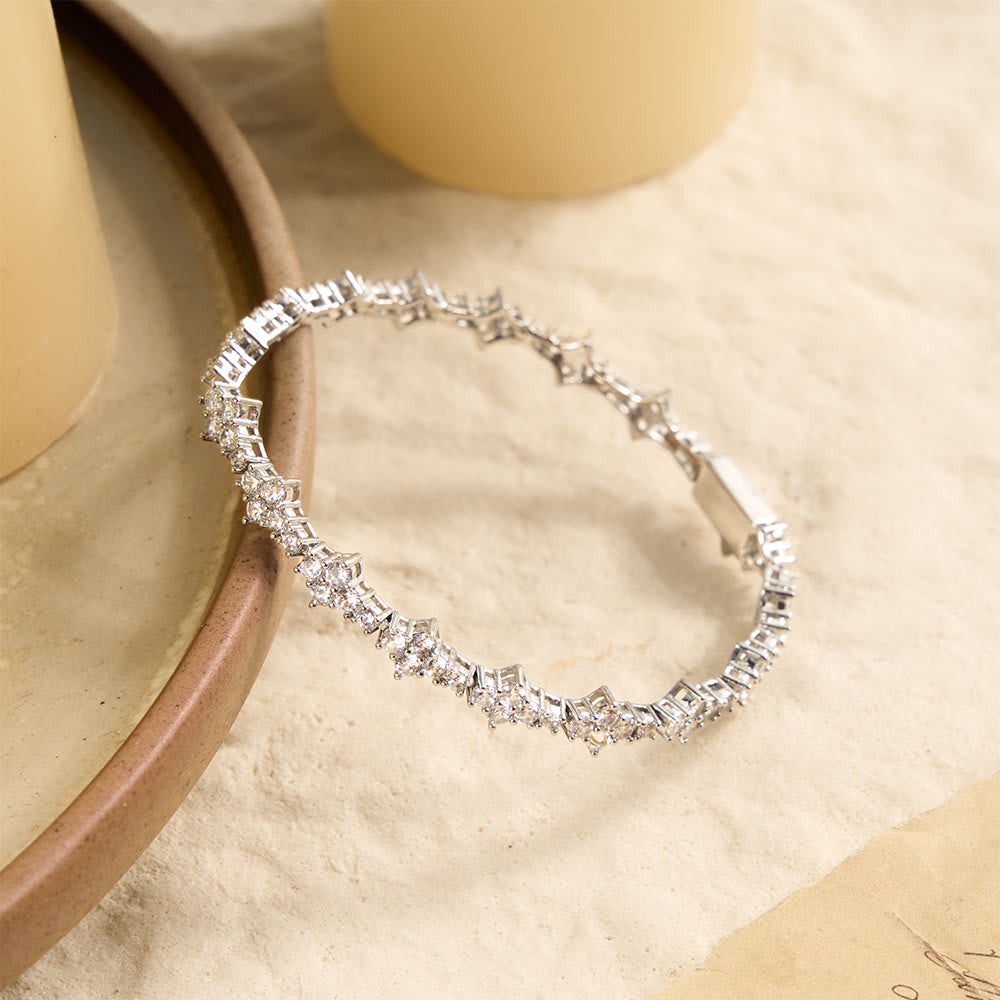 Christianartworkshop Pulsera de eslabones cruzados en forma de estrella con circonitas engastadas en racimo y collar de una sola hebra - Plata - Pulsera de 9''/23 cm - image 6