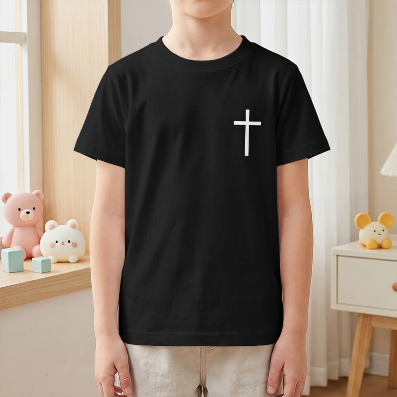 Christianartworkshop Filipenses 4:13 Camiseta infantil de manga corta con cruz en la parte delantera, espalda y fuente gótica - image 40