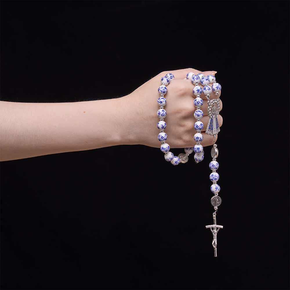 Christianartworkshop Rosario de cerámica floral azul y blanco con medallas de San Benito y Nuestra Señora - image 1