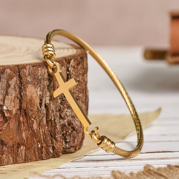 Christianartworkshop Brazalete de cable trenzado con cierre de barra cruzada pulida: un símbolo de gracia redentora sagrada. - Dorado - image 0