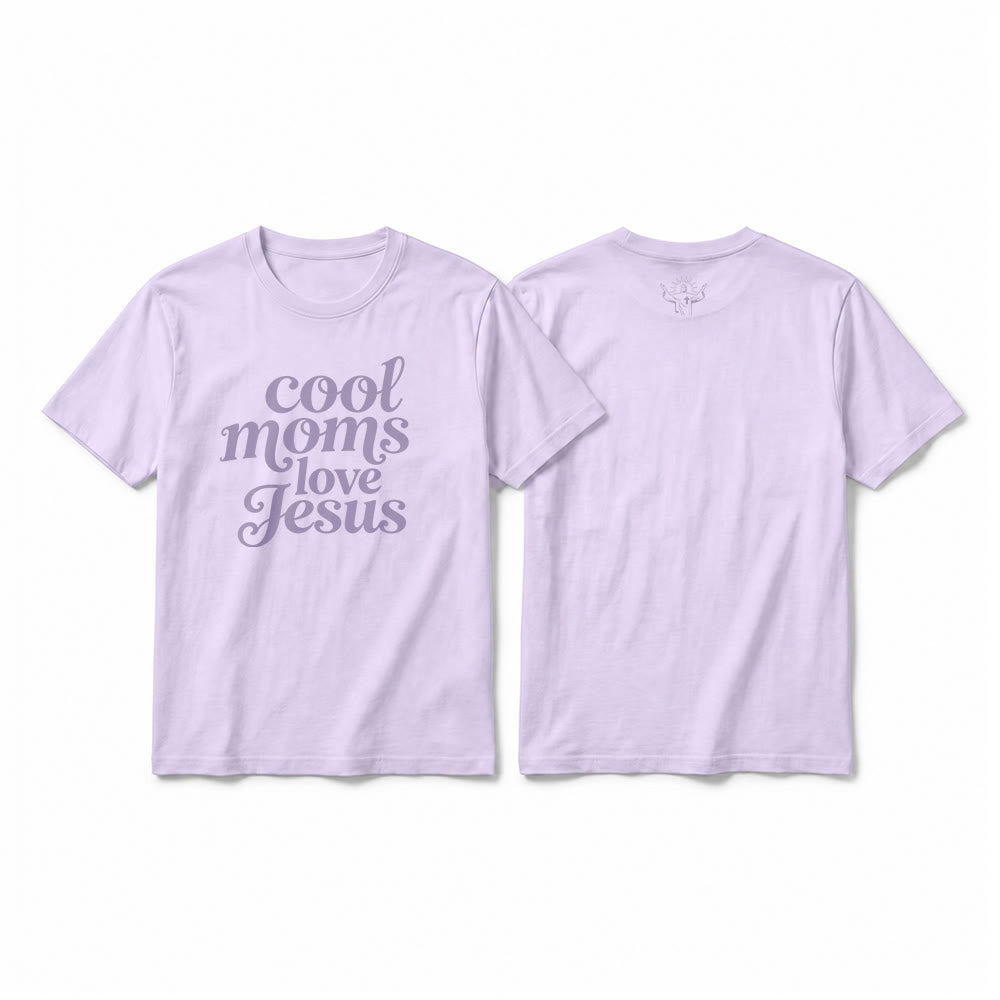 Christianartworkshop Camiseta de manga corta premium con estampado frontal y trasero "Las mamás geniales aman a Jesús" - Púrpura - 2XL - image 13
