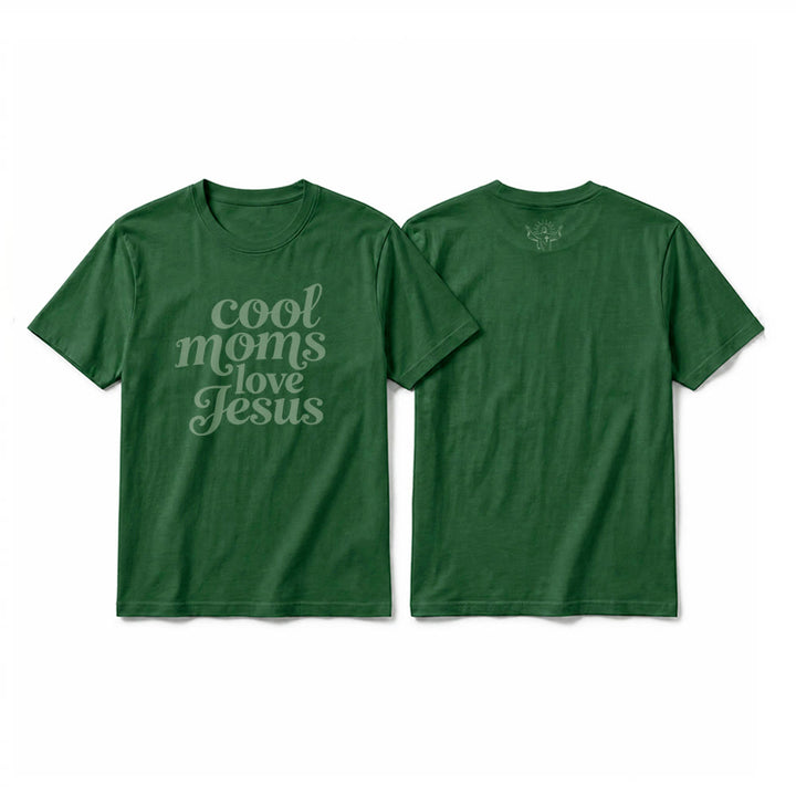 Christianartworkshop Camiseta de manga corta premium con estampado frontal y trasero "Las mamás geniales aman a Jesús" - Verde oscuro - 2XL - image 25