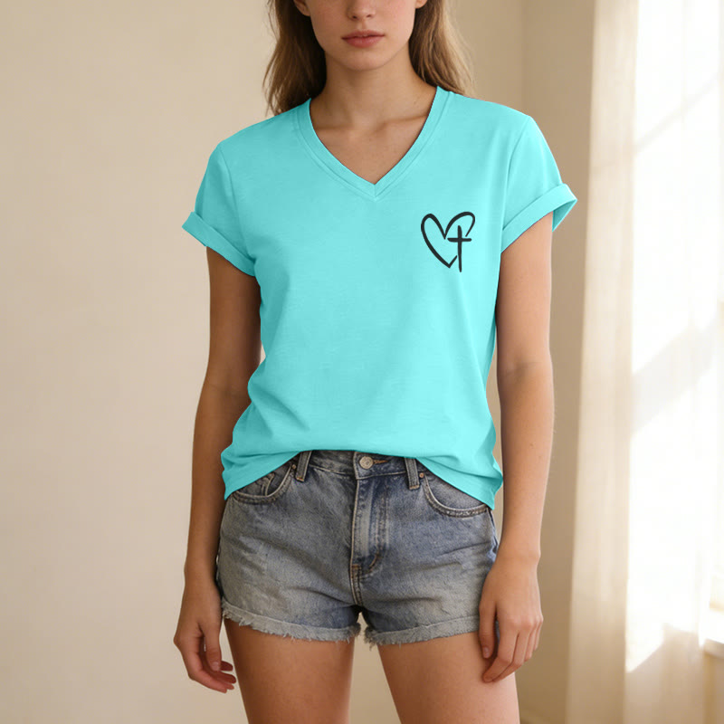 Christianartworkshop Camiseta informal con cuello en V y estampado delantero y trasero "Jesús me respalda" - image 39