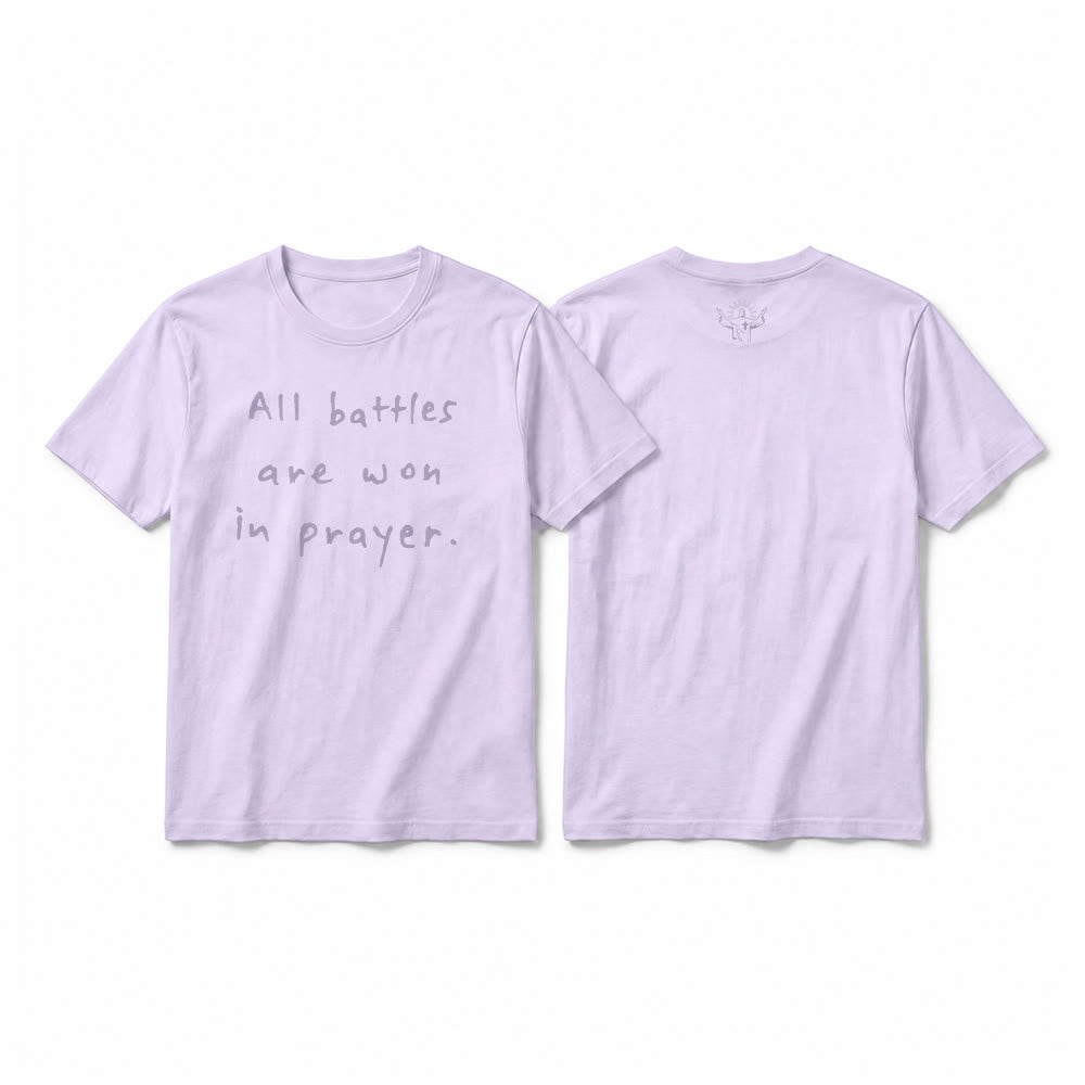 Christianartworkshop Camiseta de manga corta premium con la frase "Todas las batallas se ganan con la oración" - Púrpura - 2XL - image 1