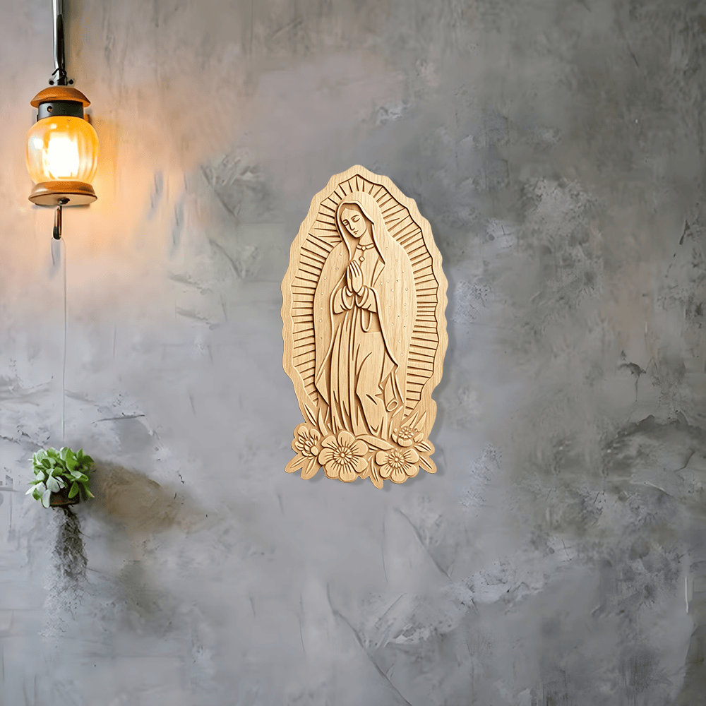 Christianartworkshop Placa de pared de madera con halo radiante de Nuestra Señora de Guadalupe: Emblema de protección bondadosa. - image 1