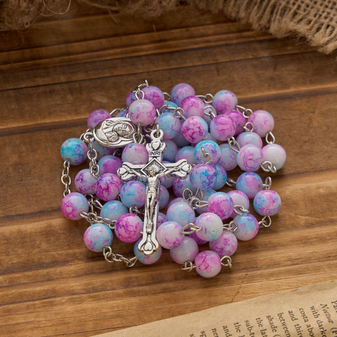 Christianartworkshop Rosario de cuentas de vidrio jaspeado rosa y azul con medalla de la Virgen con el Niño y crucifijo. - image 2