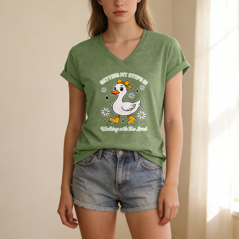Christianartworkshop Consiguiendo mis pasos Caminando con el Señor Pato Daisy de dibujos animados Camiseta informal con cuello en V - image 15