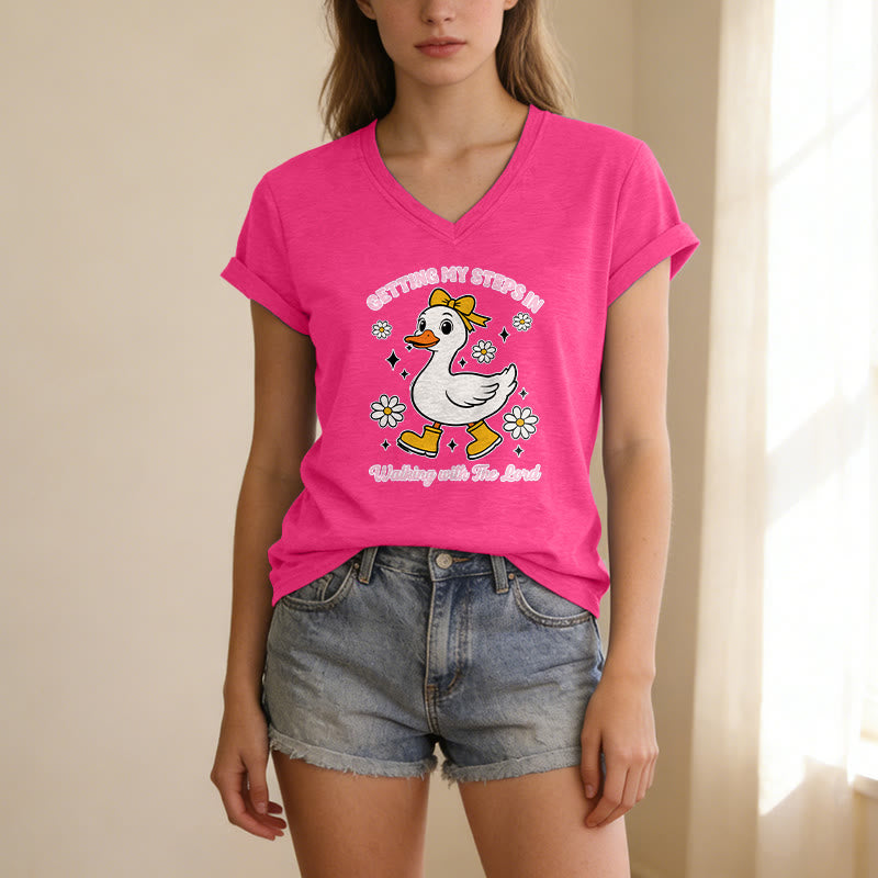 Christianartworkshop Consiguiendo mis pasos Caminando con el Señor Pato Daisy de dibujos animados Camiseta informal con cuello en V - image 25