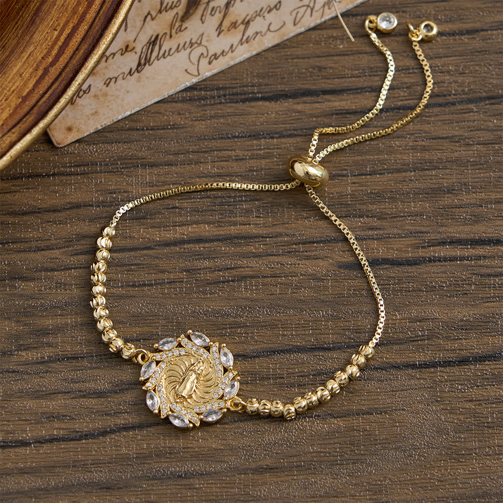 Christianartworkshop Pulsera de cadena con mini cuentas y marco de cristal surtido de la Virgen María: Emblema de la suave protección celestial. - image 4