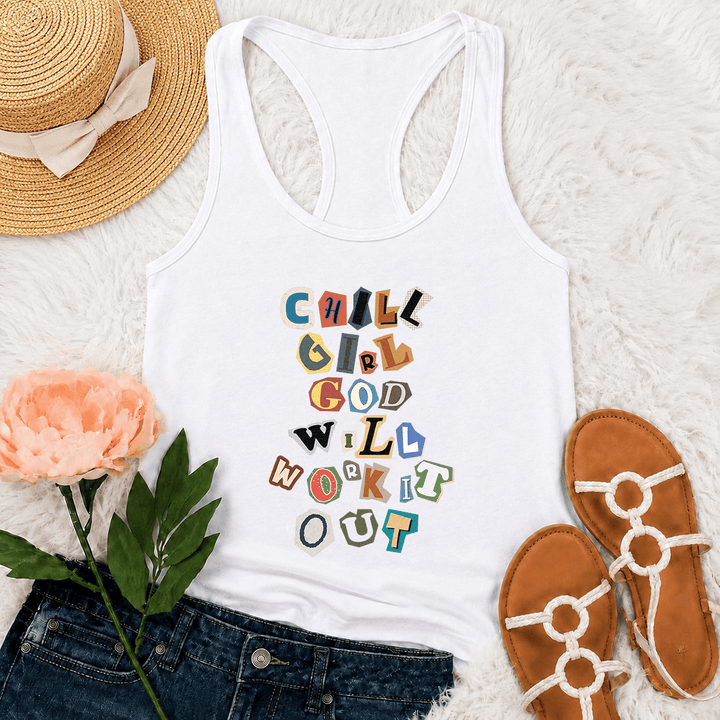 Christianartworkshop Chica relajada, Dios lo arreglará, nota de rescate, papel recortado, letras mixtas, estampado vertical, camiseta sin mangas estilo racerback - Blanco - 2XL - image 3
