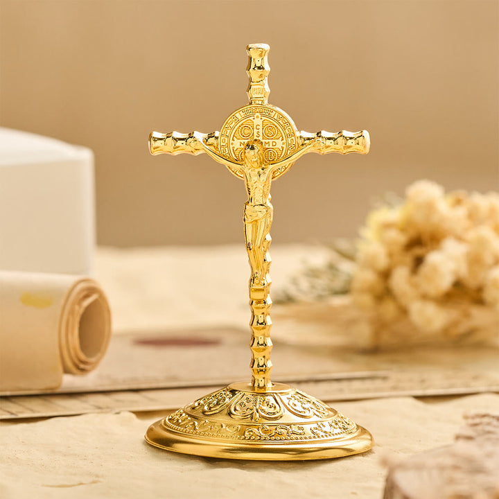 Christianartworkshop Adorno de escritorio con crucifijo de San Benito INRI: Un símbolo diario de protección y redención sagradas. - Dorado - image 2